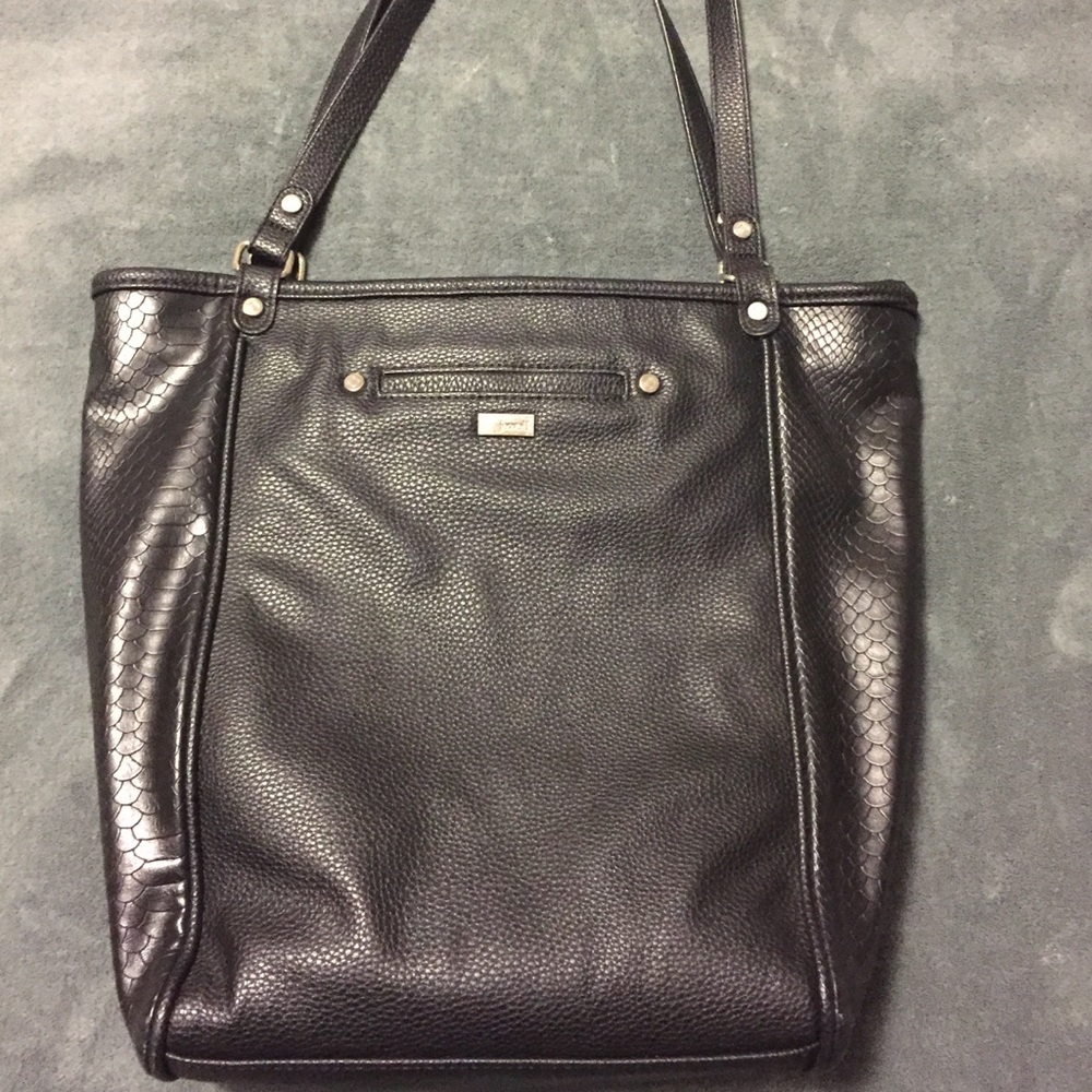 Jewell by Thirty-One Daring Abbey